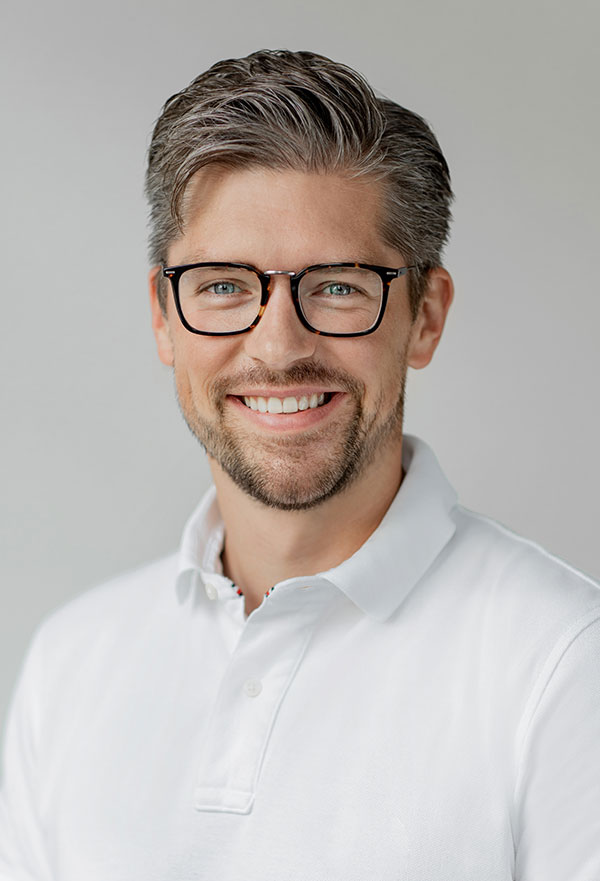 Dr. Daniel Martens